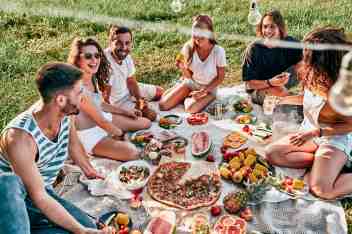 Make Your Spring Picnics Memorable with These Tasty Dish Ideas